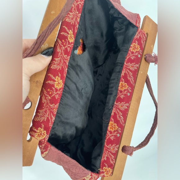 Vintage Floral Carpet Bag Boho Slouchy Everyday Bag With Wooden Frame - Picture 5 of 10
